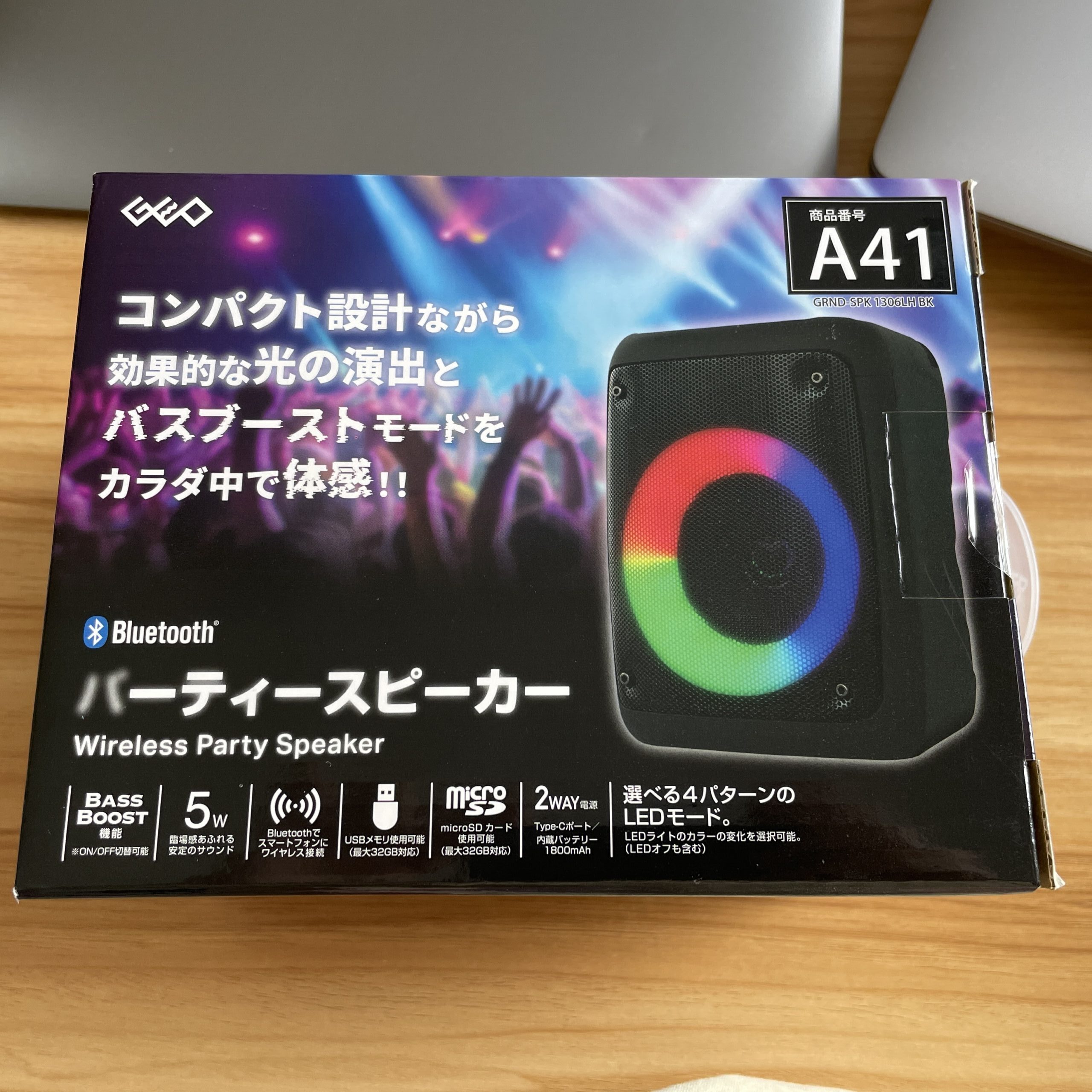 ゲオのBluetoothパーティースピーカー(GRND-SPK 1306LH)パッケージ表