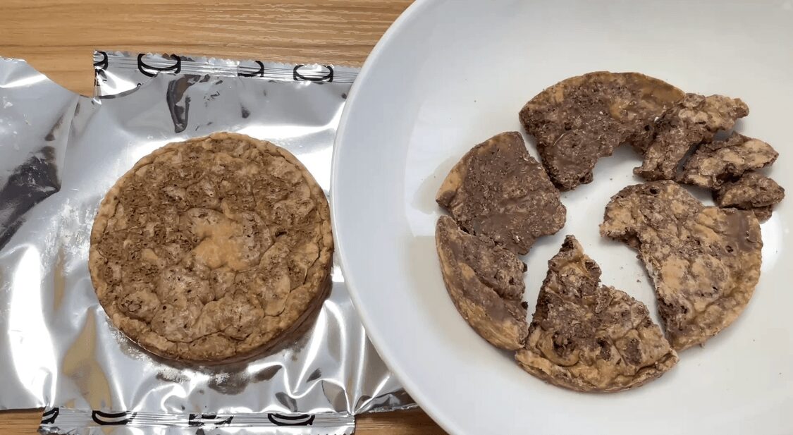 チョコべぇと黒い欲望の中身